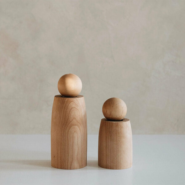 wooden-pepper-mill